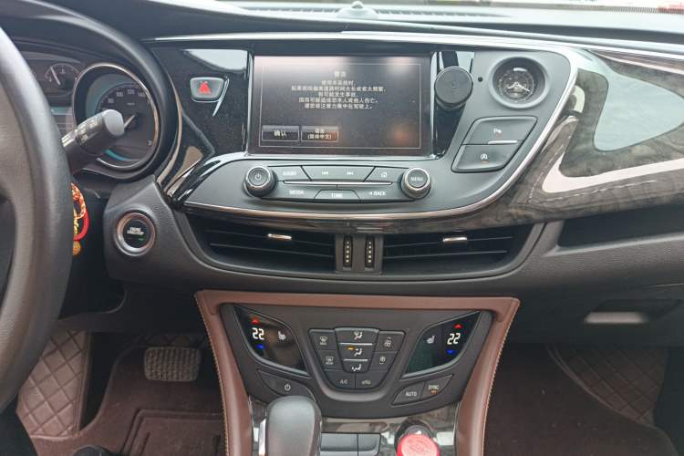 Used Buick Envision 2015 20T Two-Wheel-Drive Elite Model
