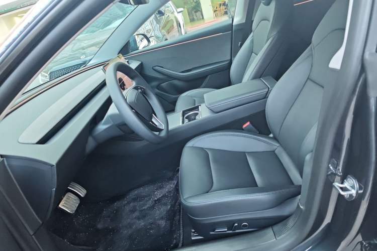 Used Tesla Model 3 2025 Rear-Wheel-Drive Version