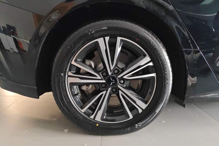 Used Hongqi EH7 2025 600 Smart Selection Edition
