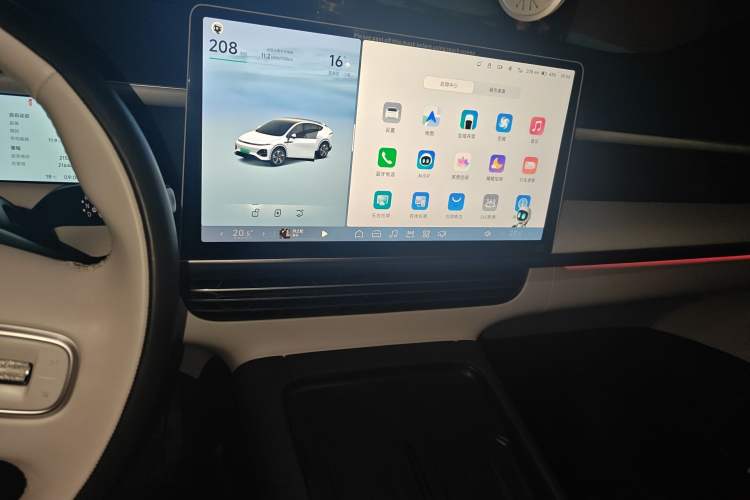 Used XPeng G6 2023 580 Long-Range Pro Audio And AC Panel