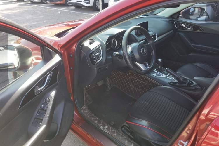 Used Mazda 3 Axela 2016 Sedan 1.5L Automatic Luxury Model Driver Seat