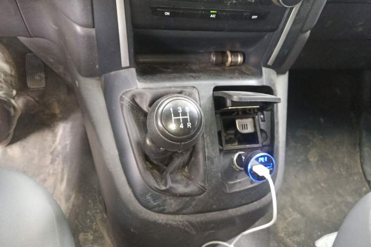 Used Jinbei Grace 2016 2.0L Express Utility Model
