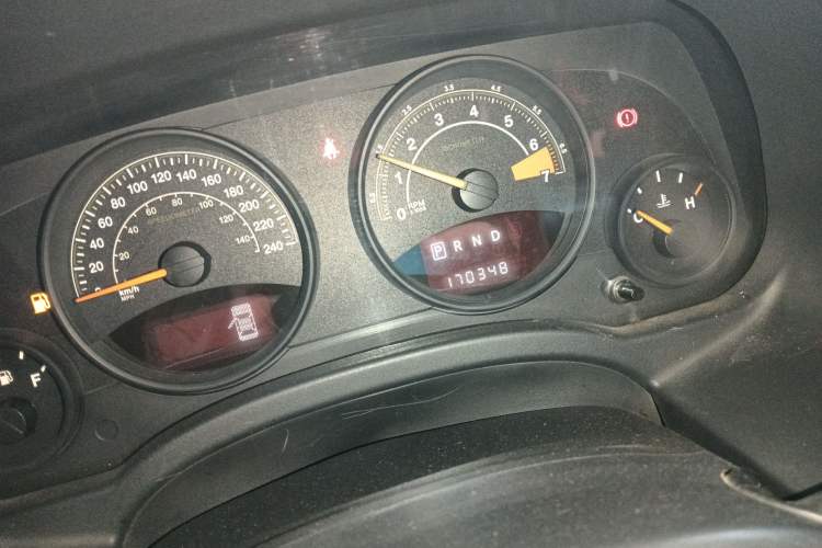 Used Jeep Compass 2013 2.4L four-wheel-drive sport version
