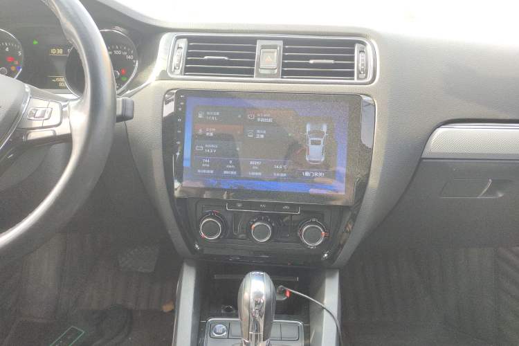 Used Volkswagen Sagitar 2017 230TSI Automatic Comfort Version