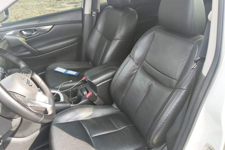 Used Nissan X-Trail 2017 2.0L CVT Comfort Edition 2WD Left Front Seat