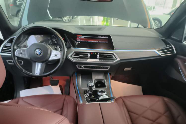 Used BMW X5 2022 xDrive 40Li M Sport Package