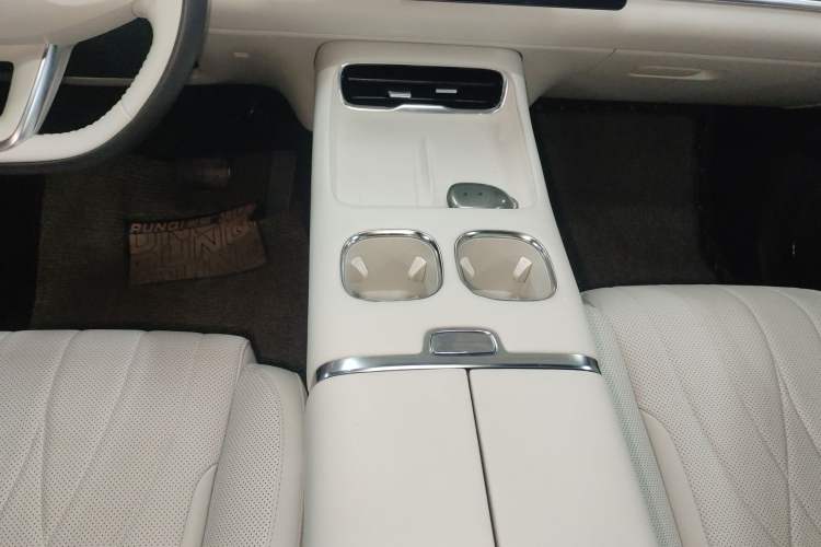 Used CHANGAN NEVO Q07 2025 215 Prestige Edition Gear Lever