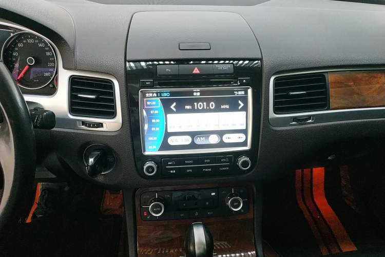 Used Volkswagen Touareg 2011 3.0 TSI Standard Version