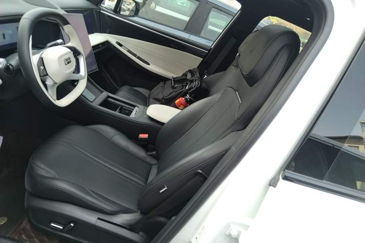 Used Geely Galaxy L7 2023 1.5T 115 km PLUS