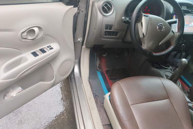 Used Nissan Sunny 2015 1.5XE Manual Comfort Edition