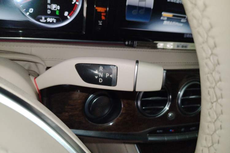 Used Mercedes-Benz S-Class 2014 S 320 L Business Model