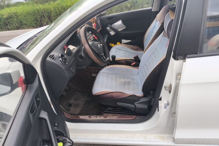 Used Jetta VA3 2019 1.5L Manual Entry-Level Version

