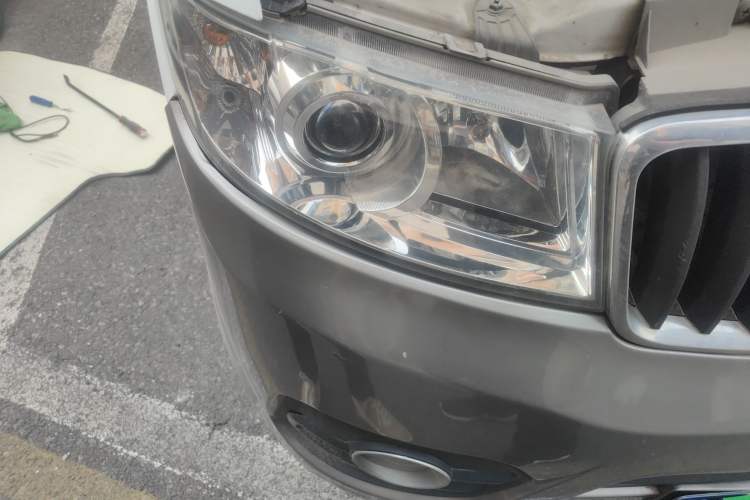 Used Jinbei New Hiace X30L 2018 1.5L Box Truck Wealth Edition DLCG14 Right Front Headlight