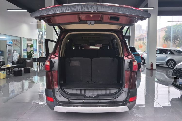 Used Dongfeng Fengon 370 2016 1.5L Manual Luxury 7-Seater
