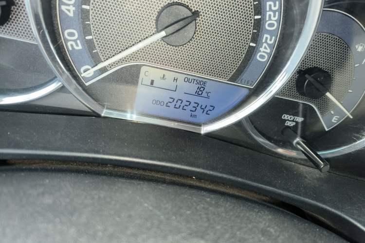 Used Toyota Corolla 2014 1.6L Manual GL