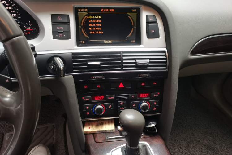 Used Audi A6L 2010 2.4L Comfort Edition
