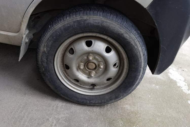 Used CHANGAN KAICHENG Star 2 2012 1.0L Base Version JL466Q9 Right Front Wheel Hub