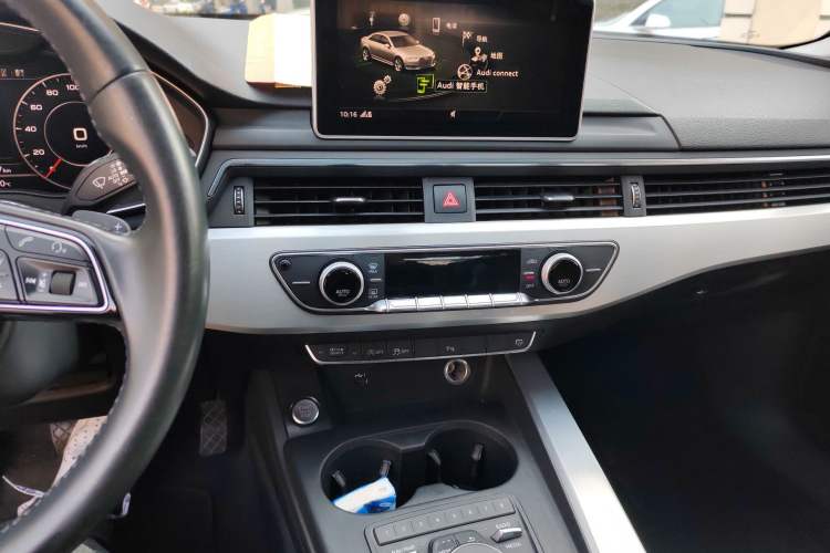 Used Audi A4L 2018 30th Anniversary Edition 40 TFSI Fashion Model