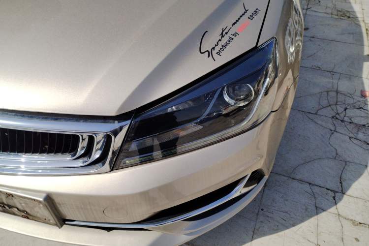 Used Geely Auto Emgrand 2019 Leading Edition 1.5L CVT Luxury Model China VI Standard Left Front Headlight