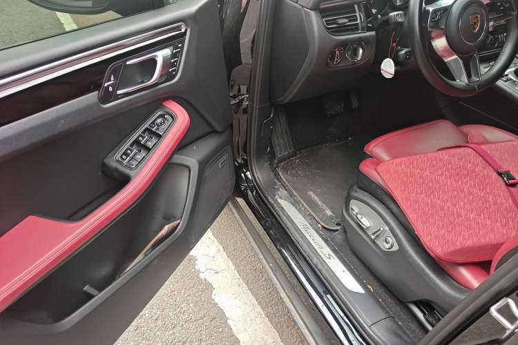 Used Porsche Macan 2021 Macan S 3.0T
