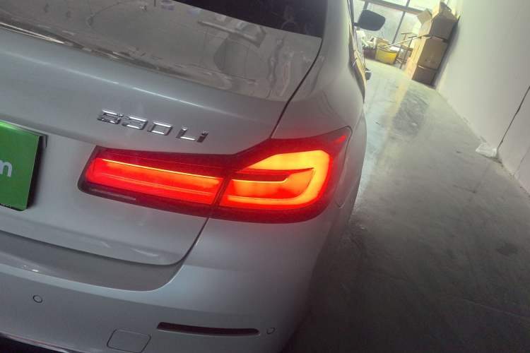 Used BMW 5 Series 2022 Second Facelift 530Li Leading Edition Luxury Package Exterior 3