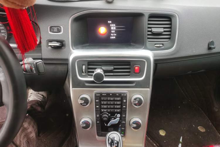 Used Volvo S60 2018 S60L T3 Smart Upgrade Edition
