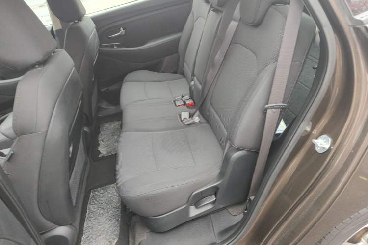 Used Kia Carens 2013 2.0L 5-Seater Automatic Standard Version China V Standard