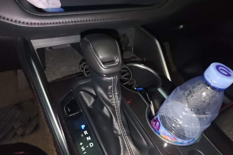 Used Toyota Crown Kluger 2021 2.5L HEV Four-Wheel Drive Flagship Edition Gear Lever