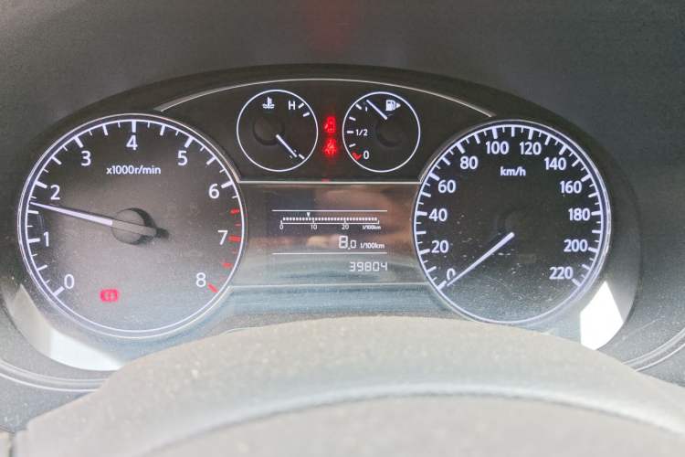 Used Nissan Tiida 2014 1.6L Manual Comfort Model
