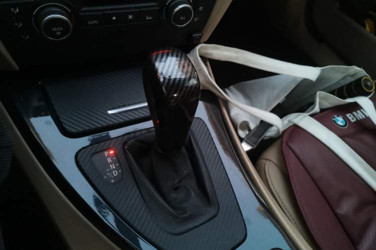 Used BMW 3 Series 2012 318i Leading Model
