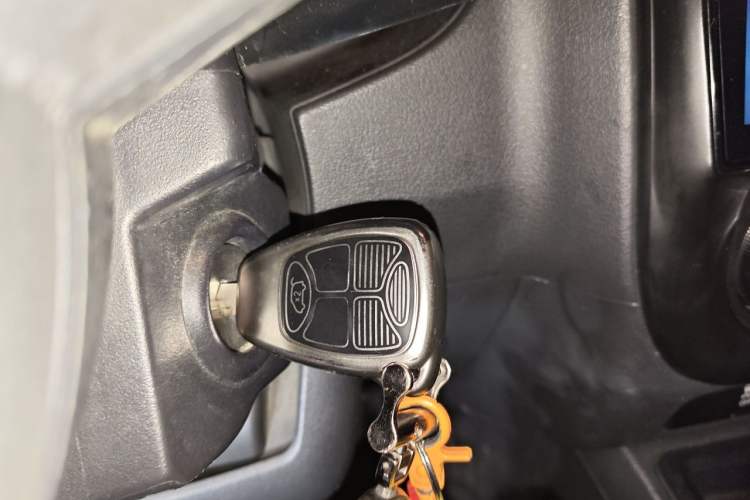 Used Jeep Compass 2013 2.0L two-wheel drive sport version