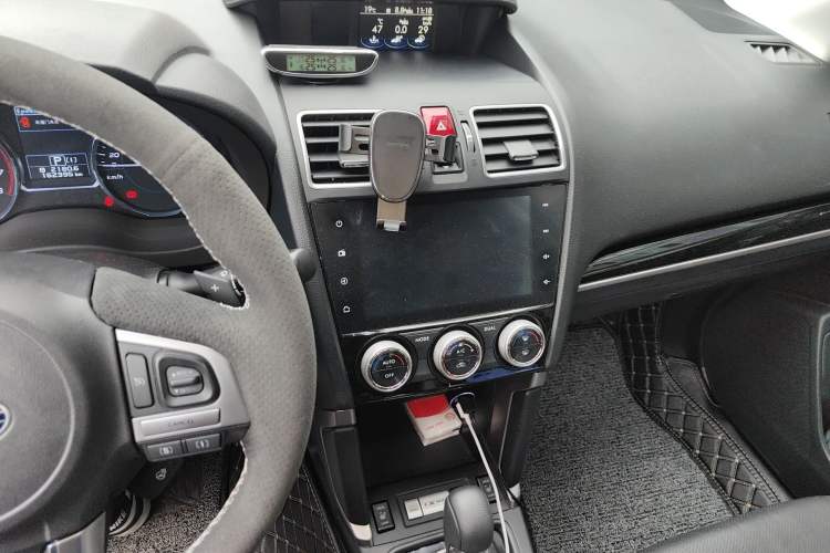 Used Subaru Forester 2016 2.5i Luxury Navigation Edition
