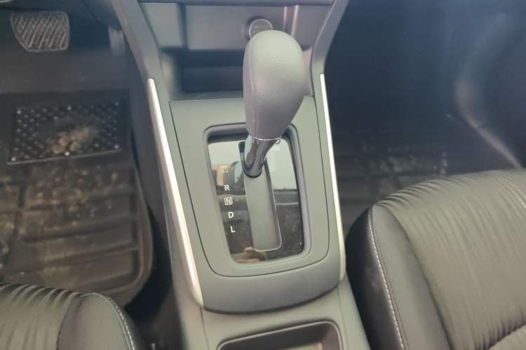 Used Nissan Sylphy 2024 Facelifted Three Classic 1.6XE CVT Comfort Edition Gear Lever