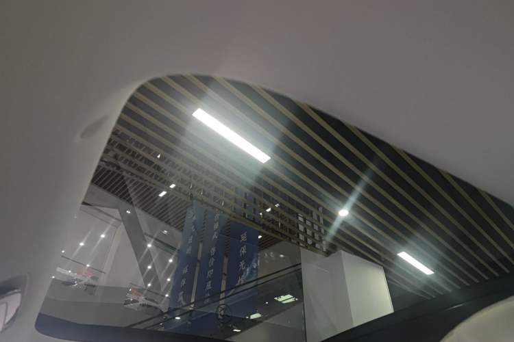 Used Mercedes-Benz EQE SUV 2023 350 4MATIC Luxury Edition Headliner