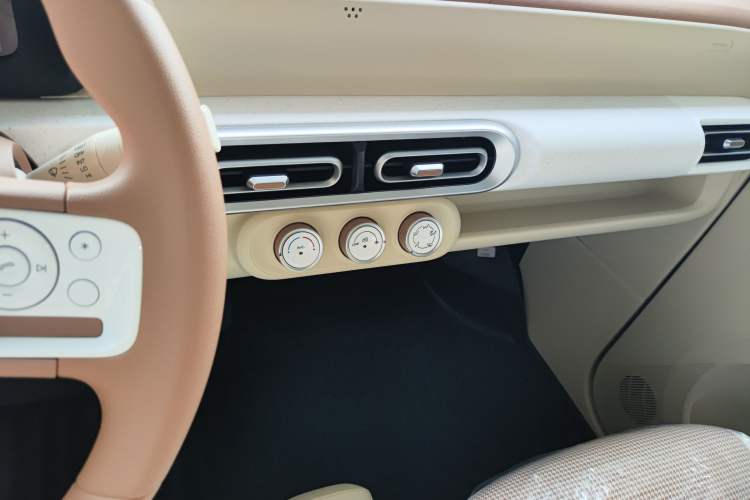 Used Wuling Hongguang MINIEV 2024 3rd Generation 215km Youth Edition