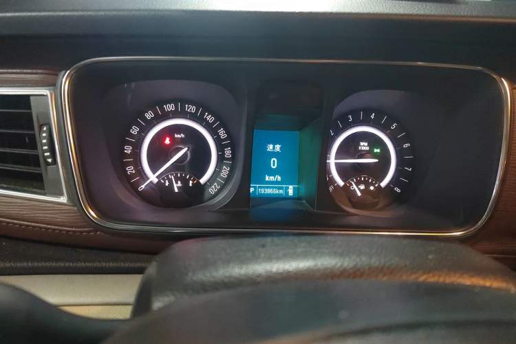 Used Buick GL8 2017 25S Comfort Version China V Standard Instrument Cluster