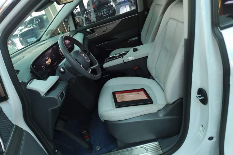 Used Buick GL8 2025 Lu Zun Deluxe Edition Left Front Seat