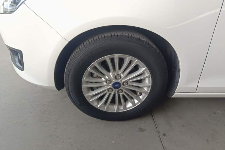 Used Ford Escort 2015 1.5L Automatic Comfort Edition
