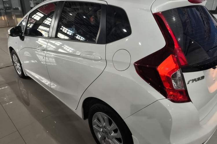 Used Honda Fit 2018 1.5L CVT Comfort Sunroof Version
