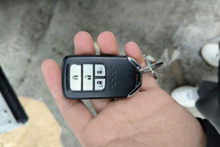 Used Honda Elysion 2019 2.0L Hybrid Luxury Edition