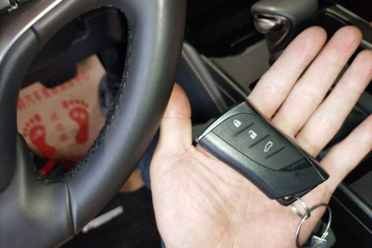 Used Lexus ES 2023 200 Excellence Edition Vehicle Key