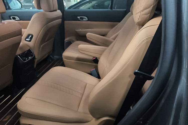 Used Li Auto ONE 2020 Extended-Range 6-Seater Version Left Rear Seat