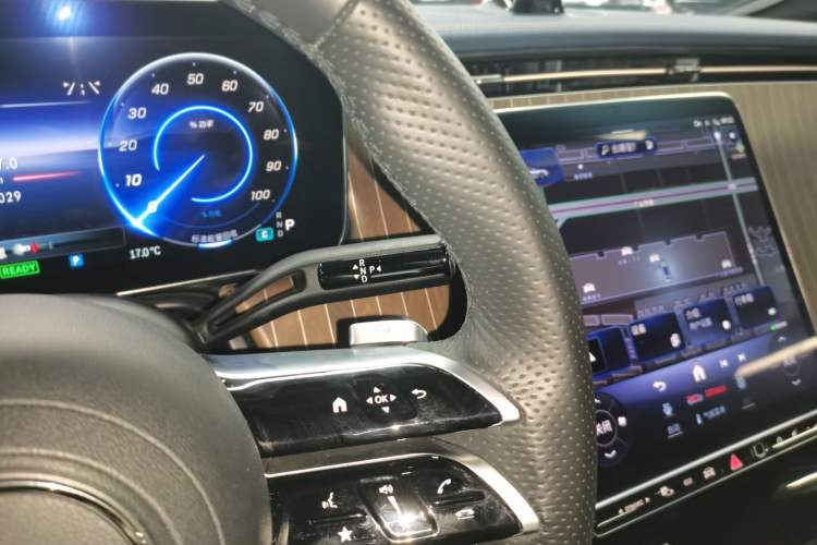 Used Mercedes-Benz EQE 2022 350 Pioneer Edition Gear Lever