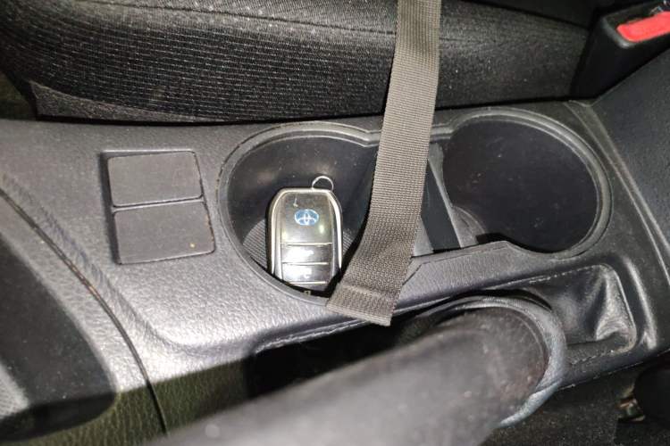 Used Toyota Levin 2016 Dual-Engine 1.8H GS E-CVT Elite Model with Sunroof
