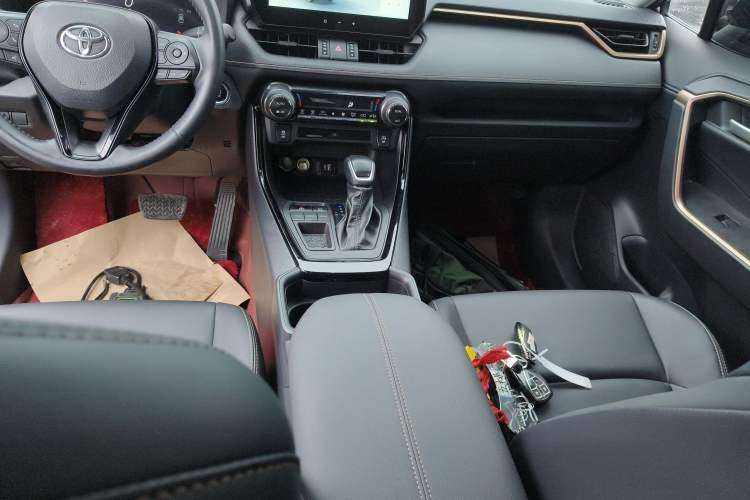 Used Toyota Wildlander 2024 2.0L CVT Two-Wheel Drive Urban Edition