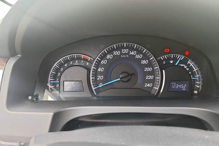 Used Toyota Camry 2016 2.0G 10th Anniversary Leading Edition