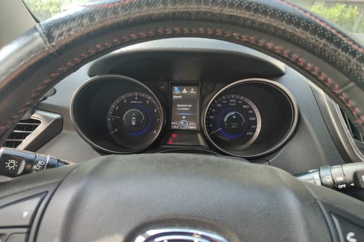 Used Changan CS75 2014 2.0L Manual Luxury Version China V Standard