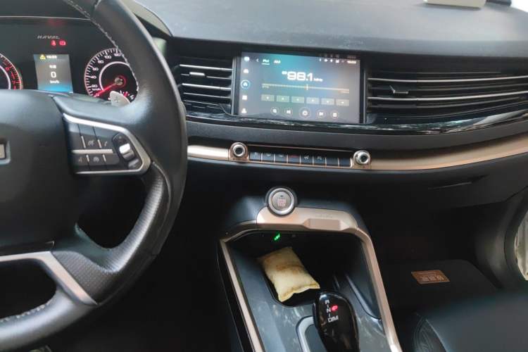 Used Haval H6 2021 1.5 GDIT Automatic Champion Edition Audio And AC Panel