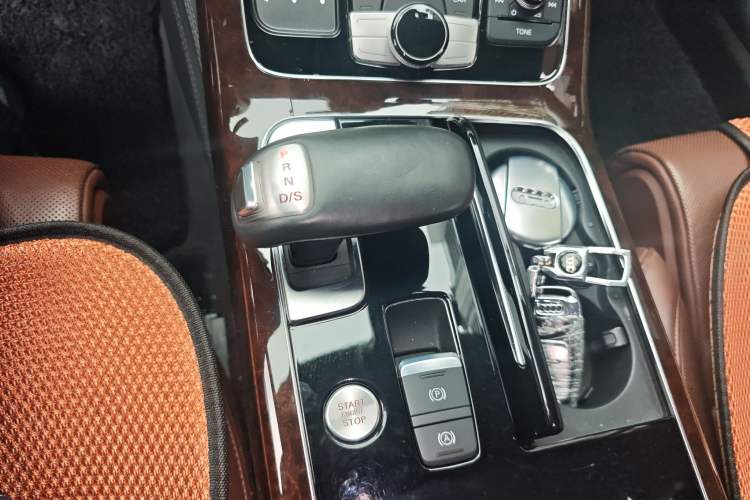 Used Audi A8 2013 A8L 45 TFSI quattro Luxury Model
