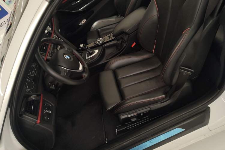 Used BMW 4 Series 2014 420i Convertible Sports Design Package
